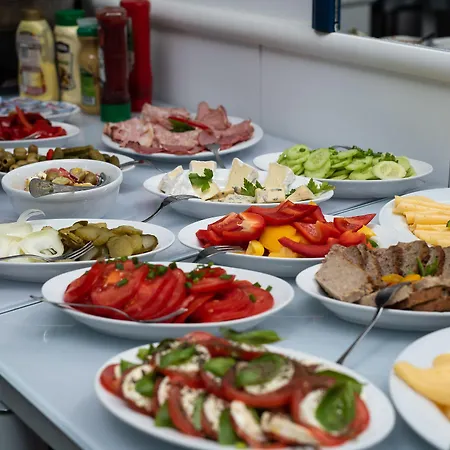 Great Polonia Swidnica Center 3* Boleścin